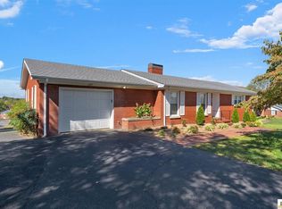 107 Adairland Ct, Glasgow, KY 42141