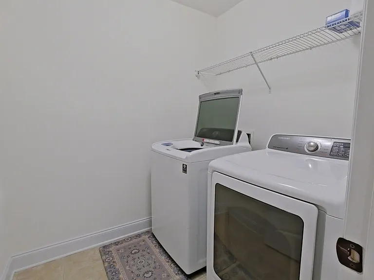 528 Scenic Dr — Photo 8