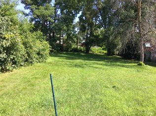 1124 Northshore Dr, Wauconda, IL