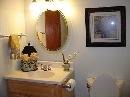 Powder room