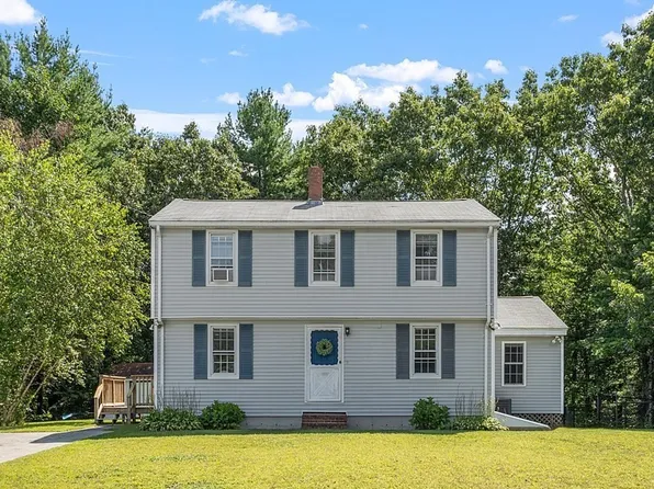 49-49C W Prescott St, Westford, MA 01886