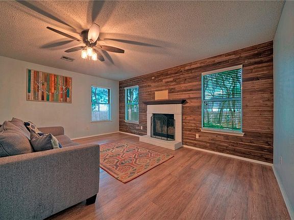 5th image of 1608 Highland Ct