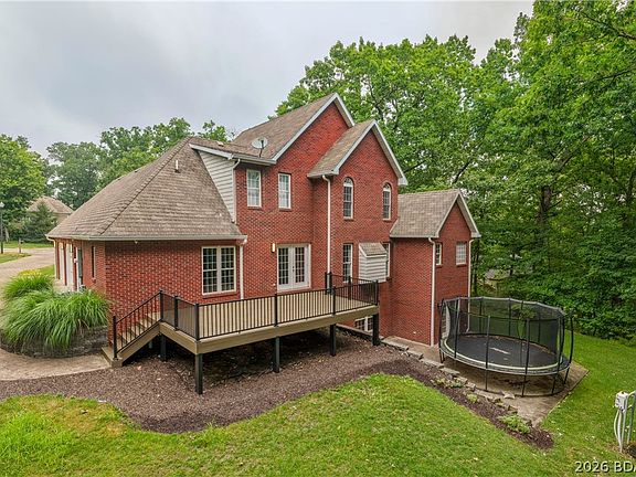 4th image of 141 Cherry Hill Ct