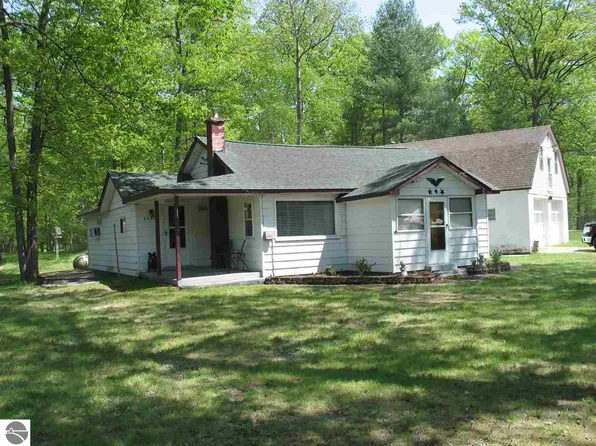 4980 Tecumseh St, Hale, MI 48739