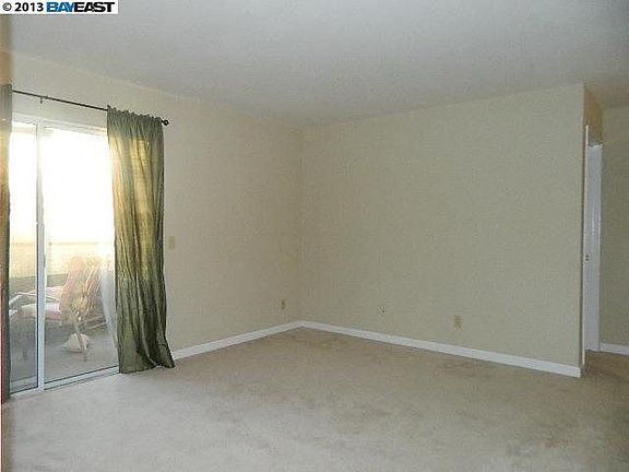 2nd image of 669 Dartmore Ln APT 251