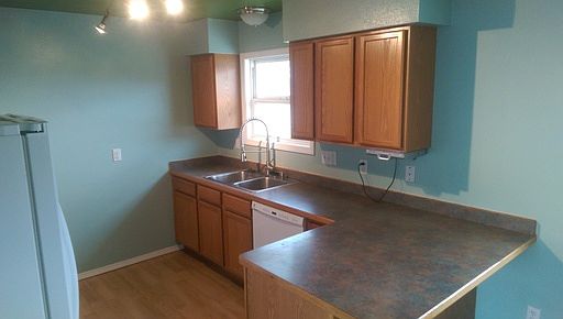 5th image of 3740 Meadowlark Dr