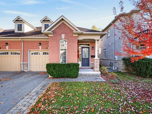 642 Tapestry Ln #35, Newmarket, ON L3X 3C8