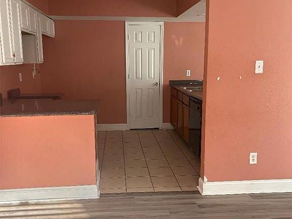 5th image of 1107 Cornwall Ct