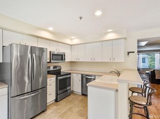 16227 Northup Way APT B202, Bellevue, WA 98008