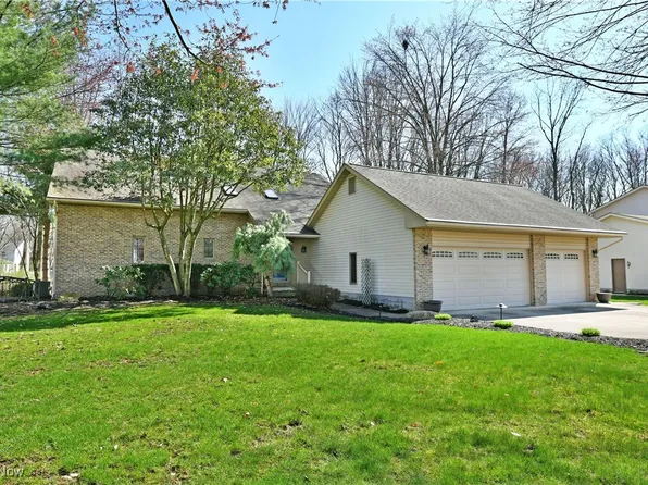 276 Maple Ave, Cortland, OH 44410