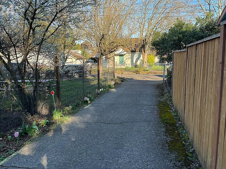 5529 SE 68th Ave — Photo 30