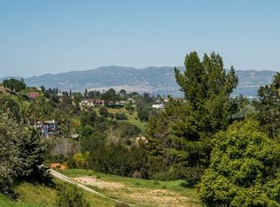 16650 Calneva Dr, Encino, CA 91436