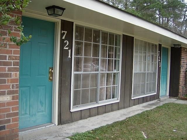 2nd image of 721 Walnut St