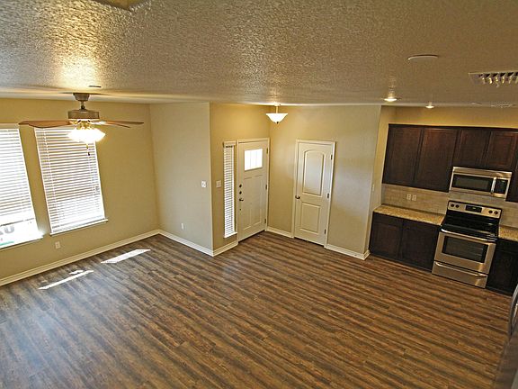 3rd image of 627 Westfield Blvd