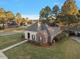 101 Cedar Green Cv, Canton, MS 39046