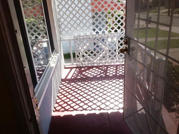 3rd image of 2974 Barrett St