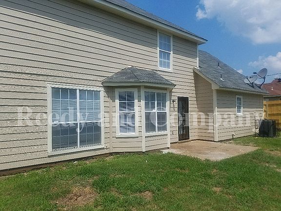 2nd image of 5976 Cottage Hill Dr