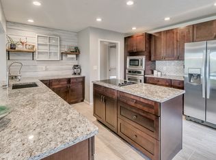 2012 Brookhaven Dr, Edmond, OK 73034