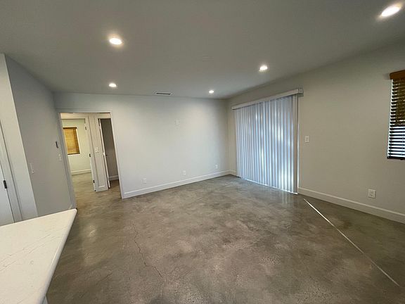 2nd image of 926 Tupelo Wood Ct #B