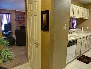 3rd image of 632 Winter Wood Dr