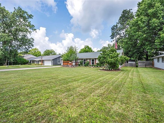 4th image of 20338 Westwood Dr