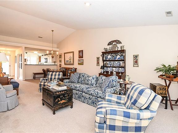5th image of 78 Mansfield Cir