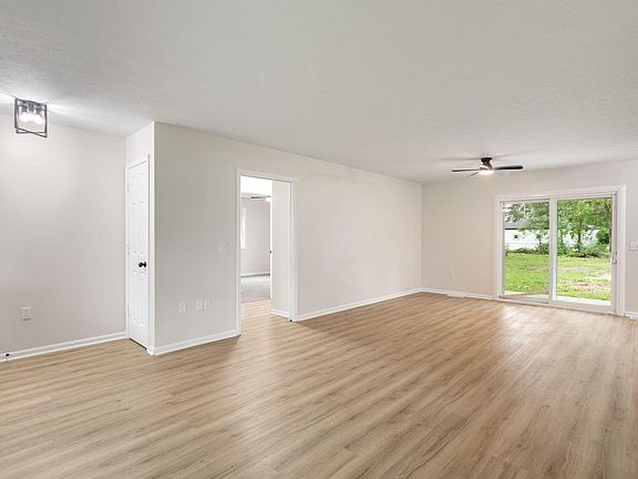 5th image of 426 Meade Rd