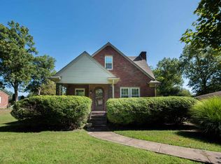 3909 Glen Oak Dr, Louisville, KY 40218