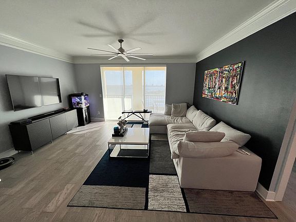 4th image of 345 Bayshore Blvd Penthouse 11