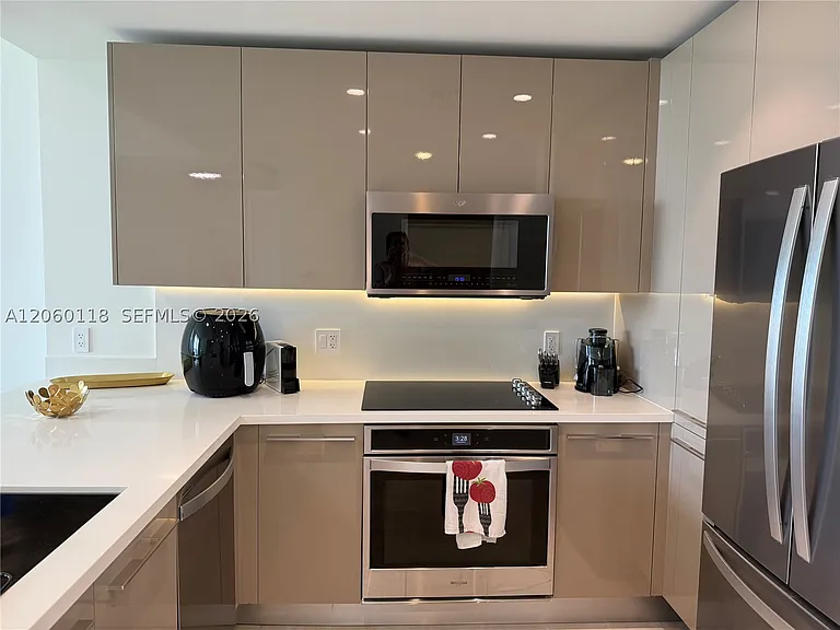 2000 Metropica Way #1105 — Photo 19