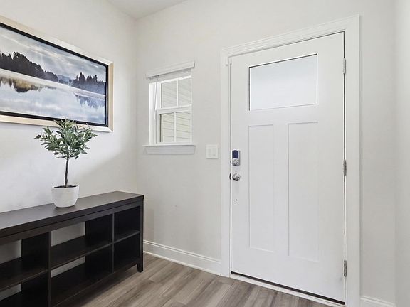 3rd image of 4544 Skywood Ln