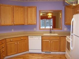 6944 Cottage Cir, North Ridgeville, OH 44039