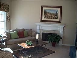 2nd image of 4825 Enoch Dr