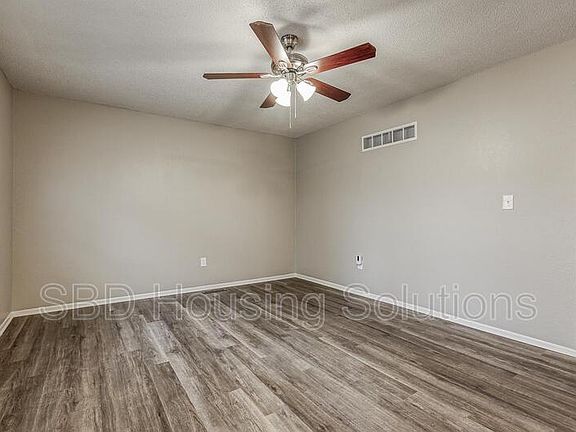 5th image of 701 Ley St