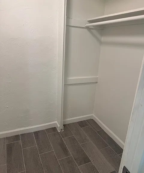 140 W Macarthur St #7 — Photo 9