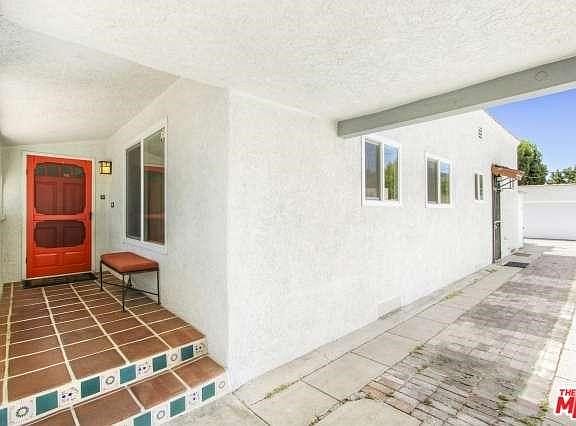 5th image of 3922 Glenfeliz Blvd