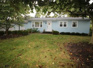 18 Birch Ln, Fairport, NY 14450