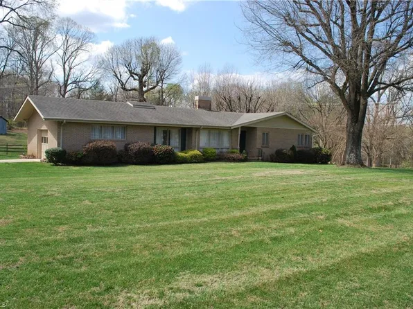 176 Midway St, Cooleemee, NC 27014