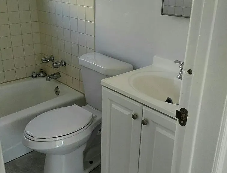 2431 Termino Ave #2431 — Photo 17