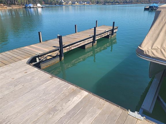 3rd image of 323 Blue Water Way
