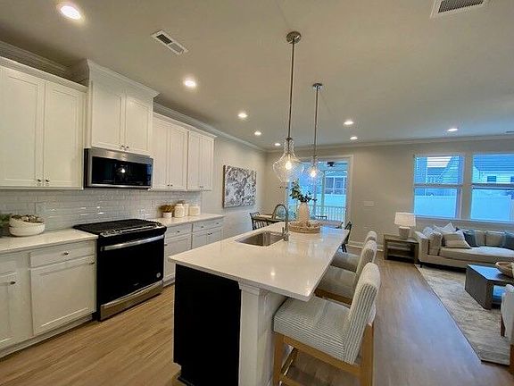 Photo of Staged Home Taken on 12.7.22