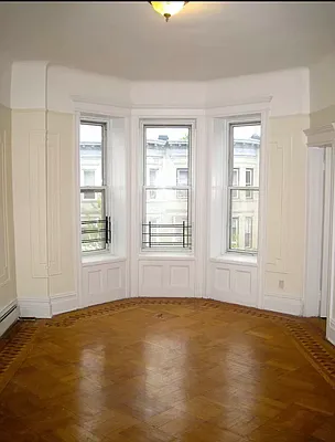 Rented by Space Real Estate | media 19