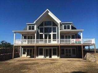 21333 Harbor Inn Ct, Cassopolis, MI 49031