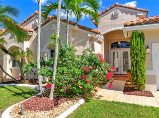 341 SW 184th Ter, Pembroke Pines, FL 33029