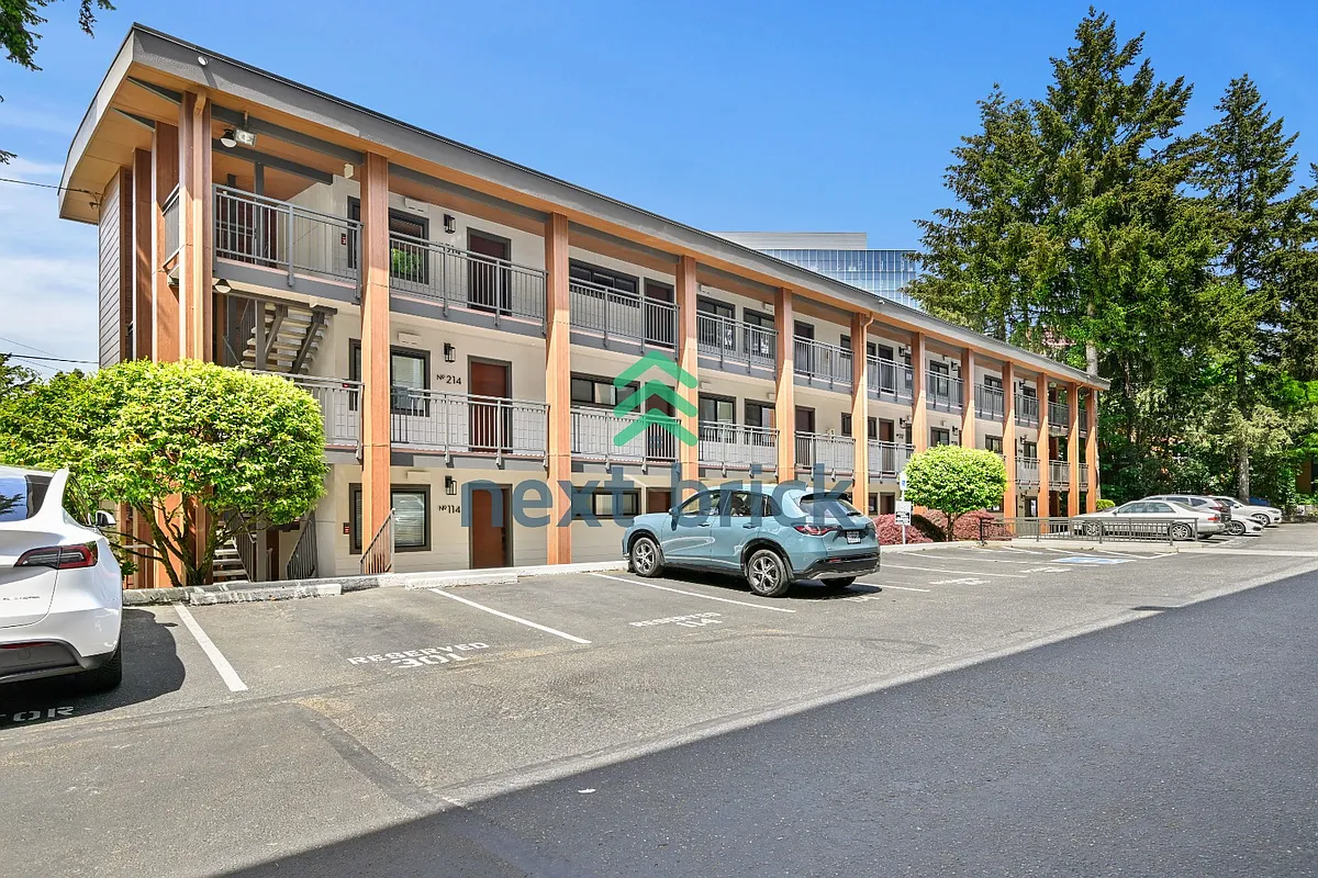 Building Photo - 130 105th Ave SE #217