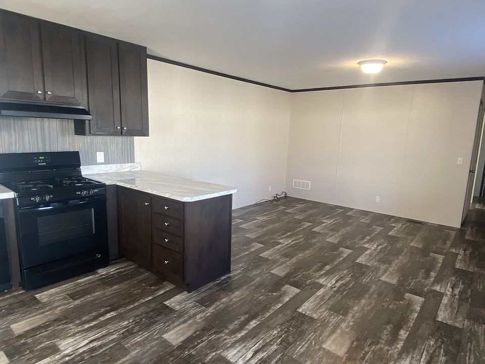 2nd image of 59248 Cary Ln