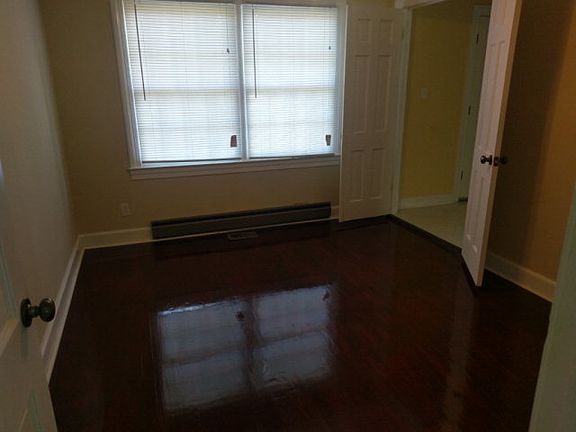 4th image of 3407 Saratoga St