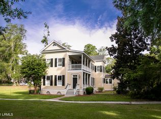 4 Wrights Point Ln, Beaufort, SC 29902