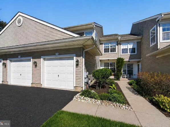 118 Jeffords Ct #1406, Phoenixville, PA 19460