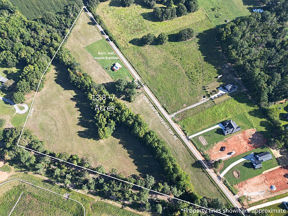 2nd image of 12 Carr Rd